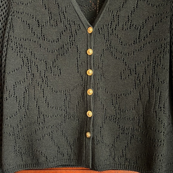 St John collection black sweater
EXCELLENT condition - Picture 3 of 11